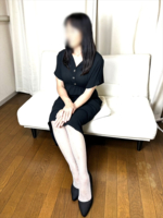 新人せいら